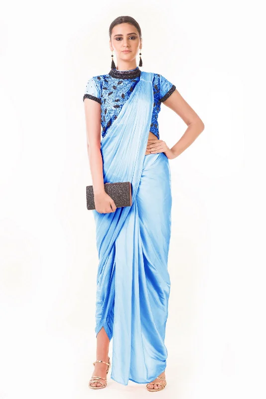 Powder Blue Draped Dhoti With Shaded Palla & Patta Work Croptop